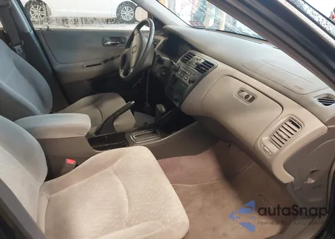 2001 Honda Accord 2.3 Lx z USA, uszkodzony, nr VIN JHMCG66511C004135